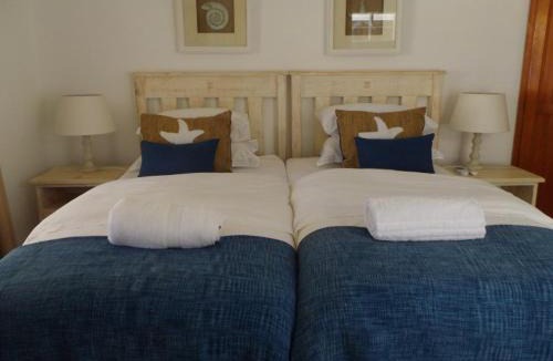 Kidd's Beach Bed & Breakfast | Breeze Inn Guesthouse