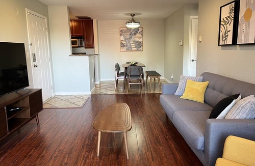 Willow Glen Condo | Bright 2B2B near Santana Row