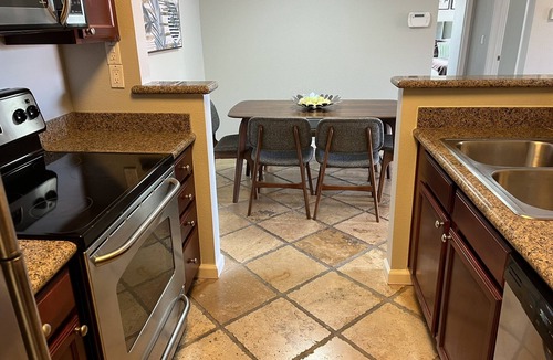 Willow Glen Condo | Bright 2B2B near Santana Row