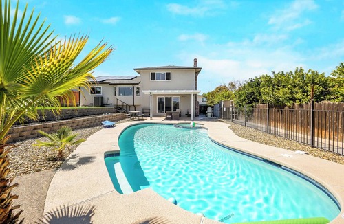 Antioch House | Bright 4BR home for families &group - Kid Friendly