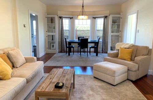 Central San Mateo House | Bright and Beautiful Craftsman in downtown San Mateo