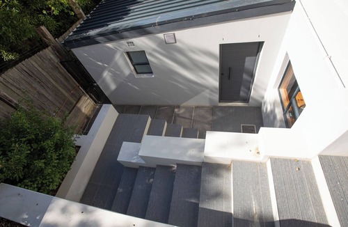 Scott Estate House | Bright and spacious home with private pool