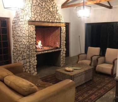 Thembelihle House | Britskraal Guest Farm