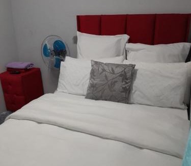 Cape Town House | Brooklyn Queens and Kings Guesthouse