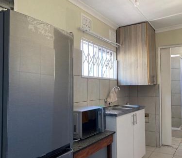 Durban North Apartment | Bryan’s Getaway
