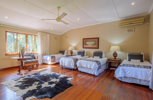 Durban North Villa | Burleigh Villa 7 Bedrooms & 6 Bathrooms