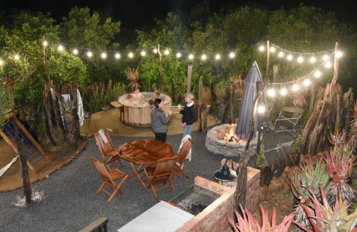 Salem Hotel | Burlington Bush Cottages by The Oyster Collection