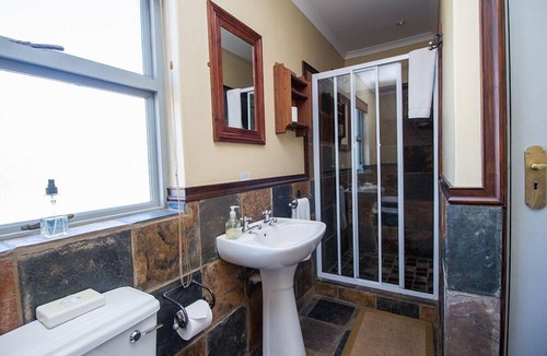 George House | Burrough place