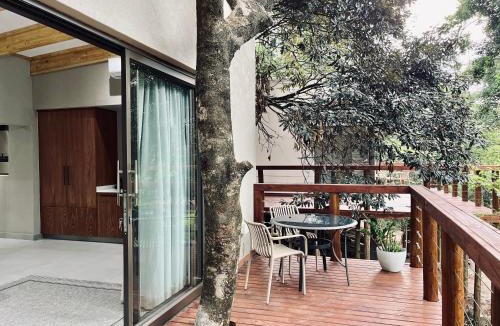 Hazyview Cabin | Bushbaby Valley Lodge