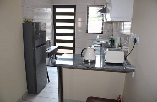 Edenvale Apartment | Bustani 2 - Spacious Secure and Private Apartment - Self-catering