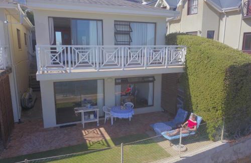 Gordons Bay Central Apartment | By Die See