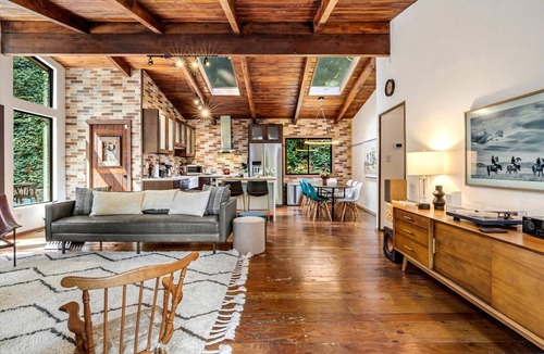 Monte Rio Cabin | California Dream Vacation Rental for Unforgettable Family or Group Glamping in Monte Rio
