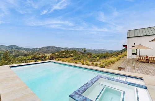 Calistoga House | Calistoga 3BR hilltop home with private pool, hot tub & views