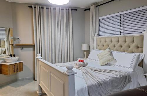 Calypso Beach Apartment | Calypso Sunset