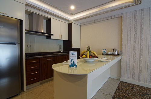 Kizilcahamam Resort | Cam Thermal Resort Spa Convention Center