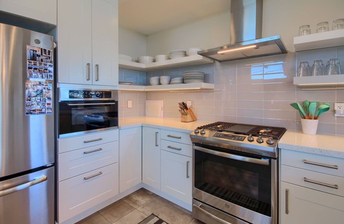 Park Hill House | Cambria Park Shores, across from beach amazing Views!