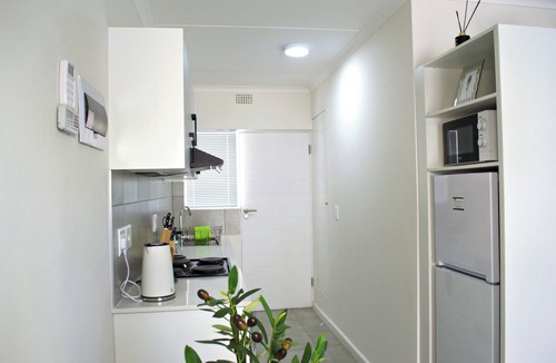 Cape Town Apartment | Camden Stay - Fantastic 2-bedroom apartment with WiFi in Cape Town