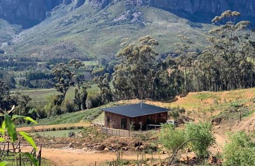 Cape Winelands Ski Chalet | Camissa Cabin