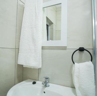 Goodwood Apartment | Cape Dreamland