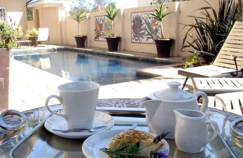 Summerstrand House | Cape Flame Guest House