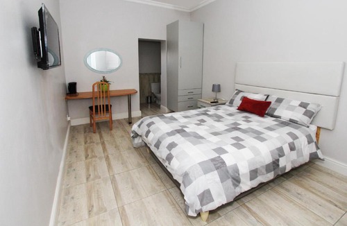 Rondebosch House | Cape Halal Haven