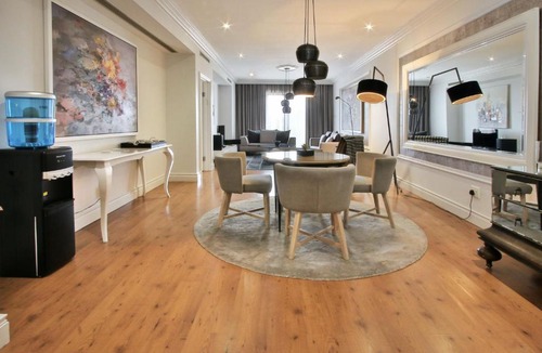 Green Point Apartment | Cape Royale 2 Bedroom Luxury Apartment with Views