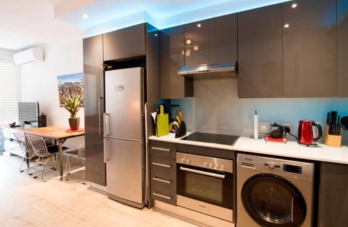 Cape Town City Centre Apartment | Cape Town City Center Trendy Apartment