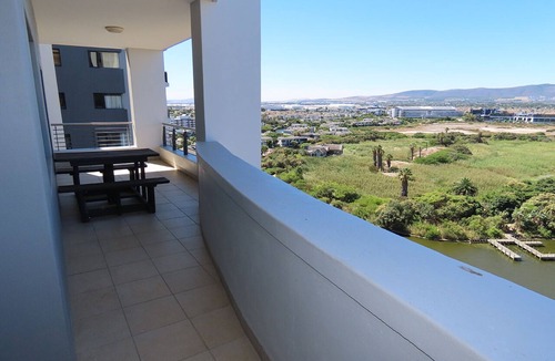 Century City Apartment | Cape Town Luxury Stays Knightsbridge Luxury Apartment Century City