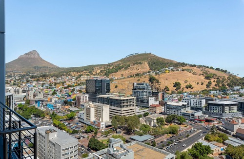 Flora Park Apartment | Cape Town Skyline from 16 on Bree Apartment| Views