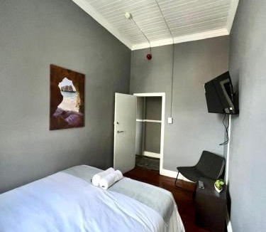 Sea Point Hotel | CapePod Sea Point