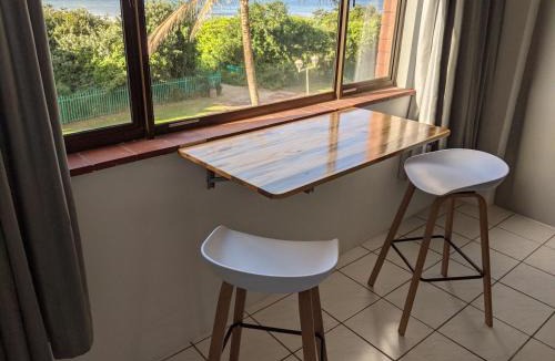 Kingsborough Apartment | Capri24 - Modern apartment overlooking the sea