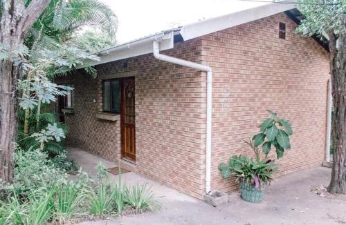 Ezembeni Apartment | Carisford Creek