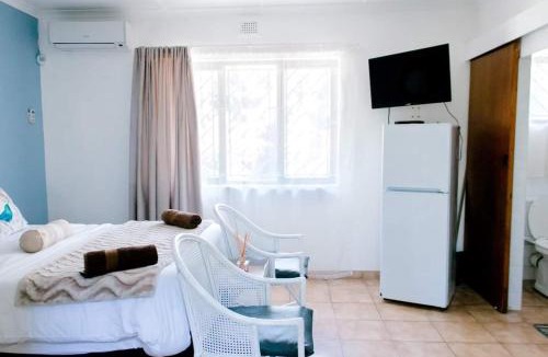 Ezembeni Apartment | Carisford Creek