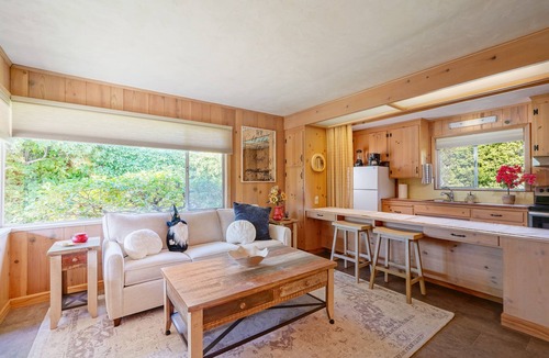 Carmel Point House | Carmel Cottage by the sea LuxeC 30 night min