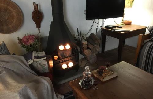 Bredasdorp House | Carneddie Cottage - main