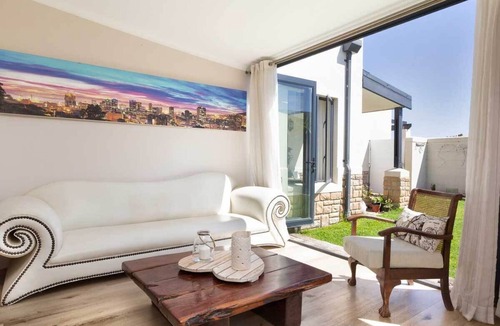 Melkbosstrand House | Carnoustie Drive - Three Bedroom House, Sleeps 6
