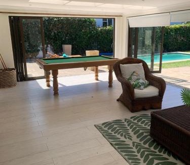Constantia House | Casa Alara warm and welcoming