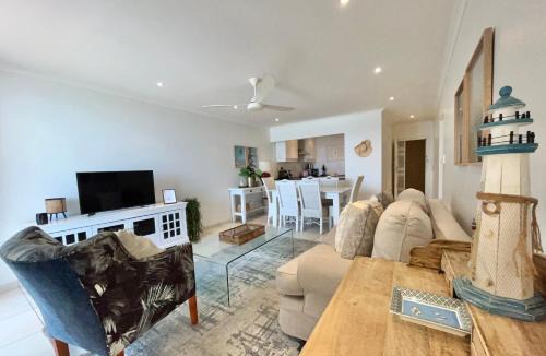 Selection Beach Apartment | Casa Branca on the Beach with a Pool - Just Renovated