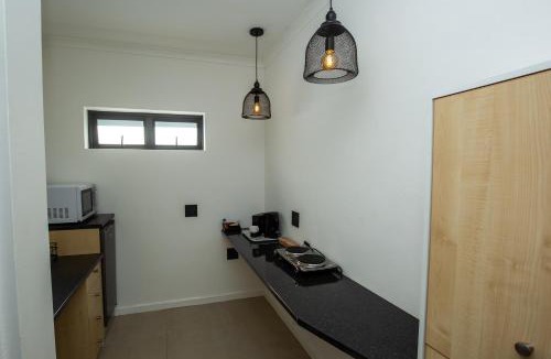 Somerset West Bed & Breakfast | Casa iLanga guesthouse