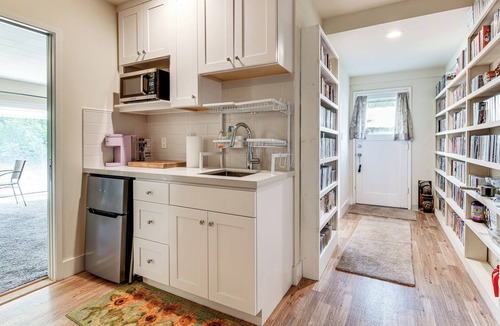 South San Francisco Apartment | Casa Luna - Mtn Views in South San Francisco!