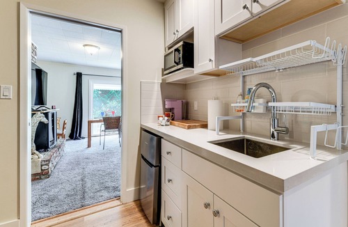 South San Francisco Apartment | Casa Luna - Mtn Views in South San Francisco!