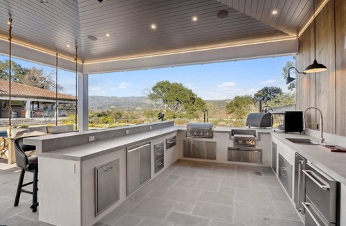 Sonoma House | Casita Luna | Pool, Outdoor Kitchen, Mini Golf