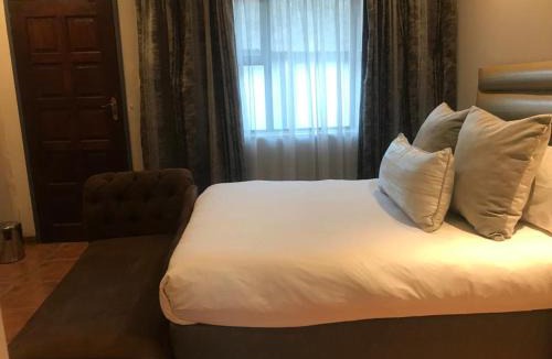 Pretoria House | Castle ridge guesthouse