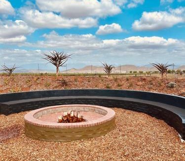 Robertson Apartment | Cellar Pods Red