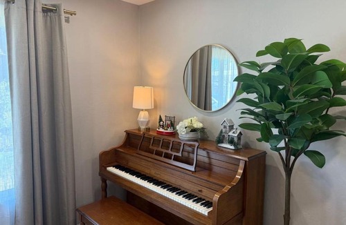Fremont House | Central Fremont Home near Shops, Parks and Bay Area