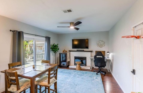 Fremont House | Central Fremont Home near Shops, Parks and Bay Area