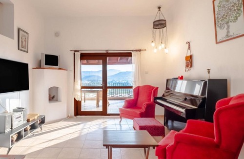 Golturkbuku Apartment | Central House near Paradise Bay in Bodrum