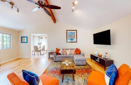 San Rafael House | Centrally Located! Dog-Friendly San Rafael Home