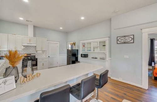 Lodi House | Centrally Located Lodi Home: Walk Downtown!
