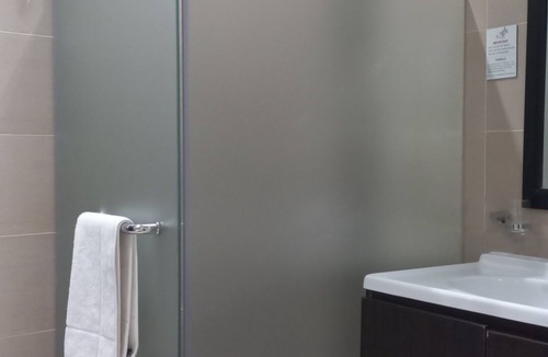 Greater Johannesburg Metropolitan Area Hotel | Centrally located in the heart of a rich historical suburb.